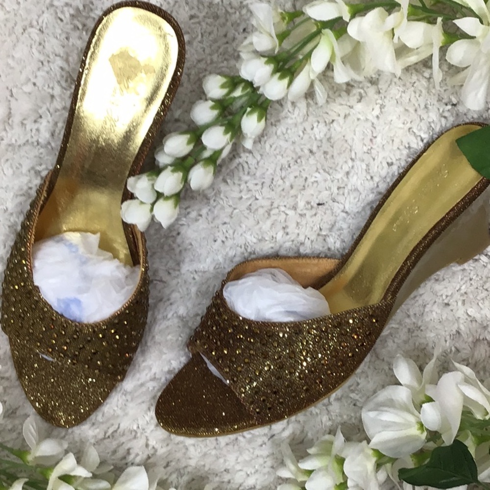 Helen’s Heart gold glitter wedge